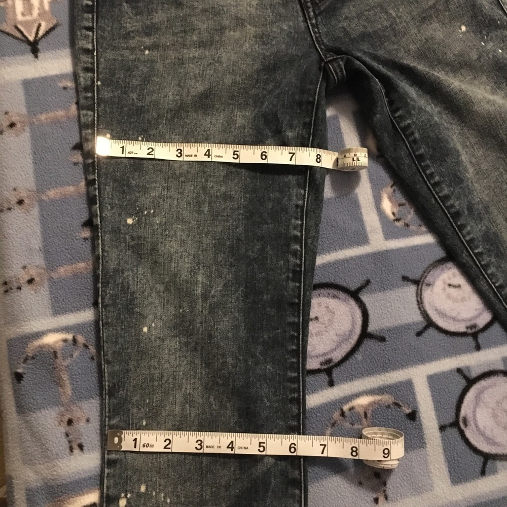 CAbi Constellation Wash Paint Skinny Jeans - Sz 2 - Picture 9 of 11